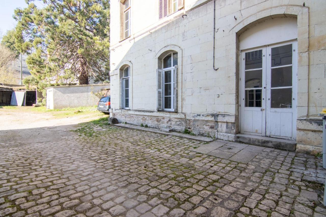 Bords De Loire - Rdc - Au Pied Du Chateau Appartement *